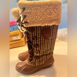 Uggs boots good condition